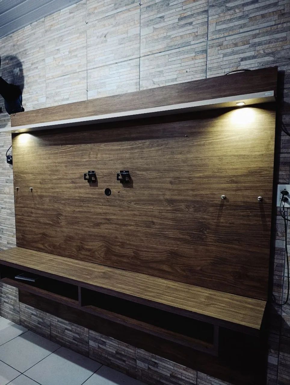 Rack painel com lede super conservado  - Foto 3