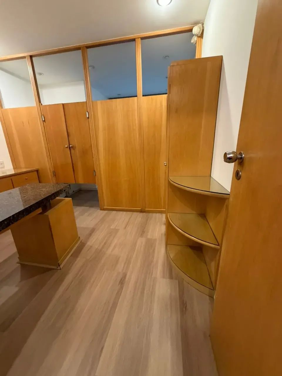CONSULTORIO DE GINECOLOGIA MONTADO - Foto 2