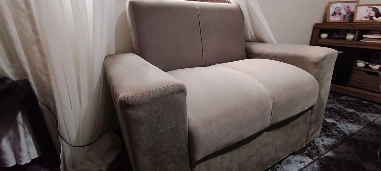 Vendo Sofá de 2 Lugares em Suede Conservadíssimo. - Foto 2
