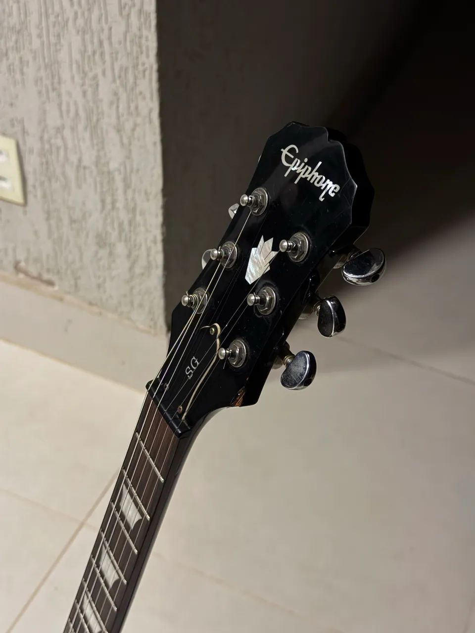Guitarra epiphone SG emg81/85 - Foto 4