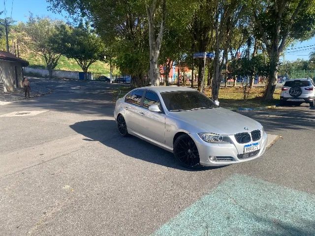 BMW 320I A 2010