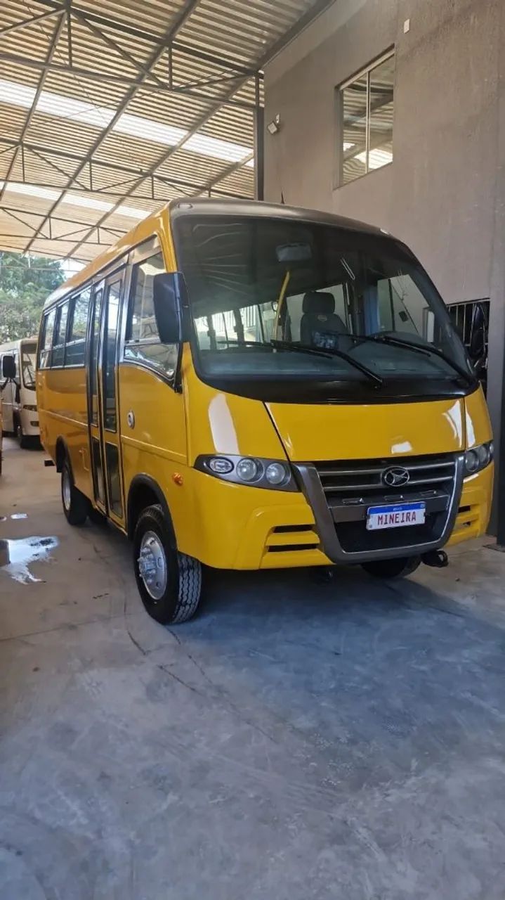 Microônibus volare V8 2015