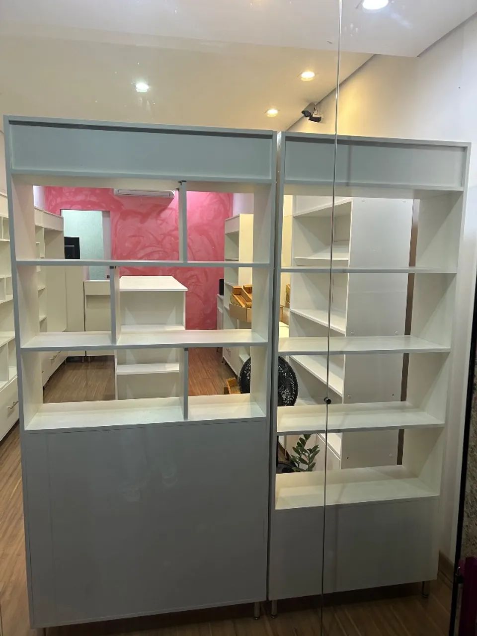 Estantes vitrine