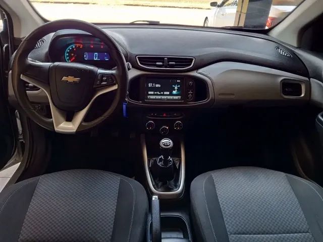 Chevrolet Onix Hatch LT 1.4 8V Flex Mec. 4P 2017 - Foto 4