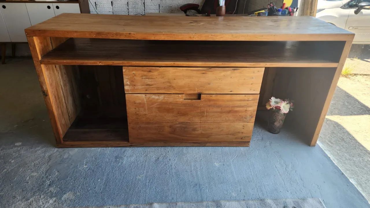 Rack de madeira rústica 