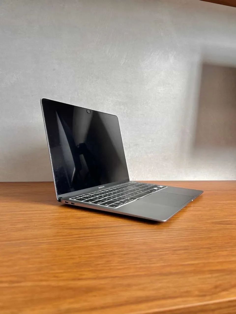 MACBOOK AIR M1