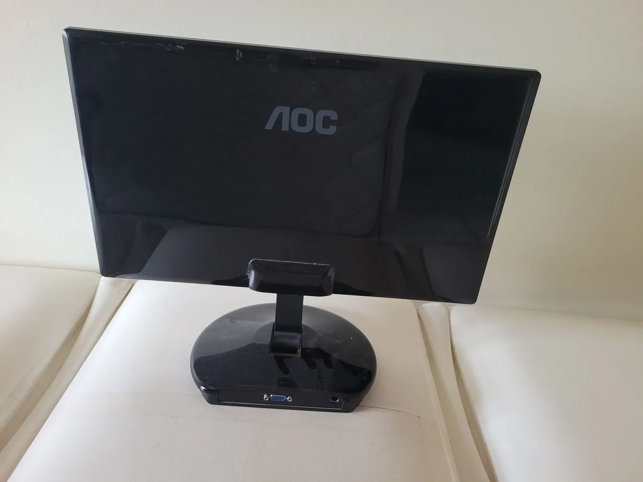 Monitor 18,5 aoc modelo E943 fwsk  - Foto 2