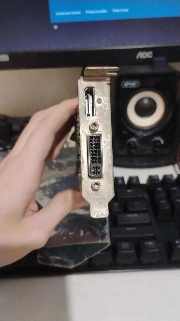 Placa de vídeo Dell OEM R5 240 Low profile - Foto 3
