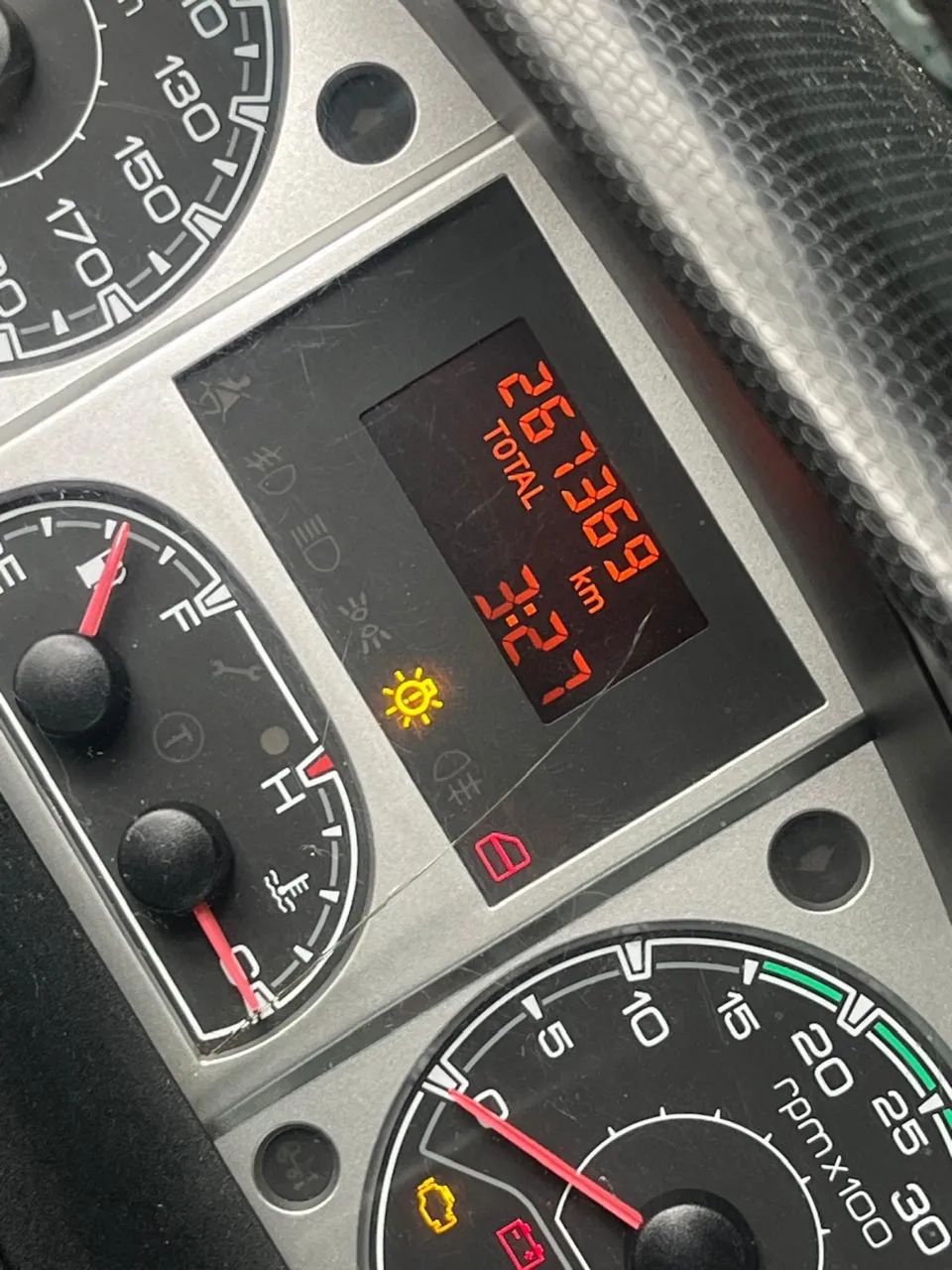 Caminhão cabine dupla daily 70c17 raridade - Foto 3