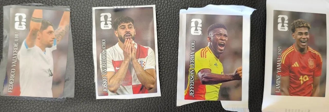 Vendo Figurinhas Panini Copa do Mundo 2026 da Coca-Cola em Uberlândia e Uberaba. 