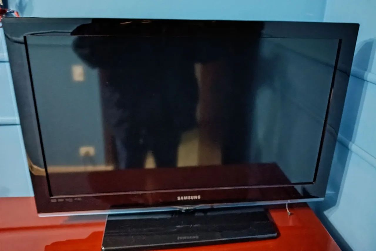 TV Samsung 32 Polegadas Mod. LN32C530F1MXZD