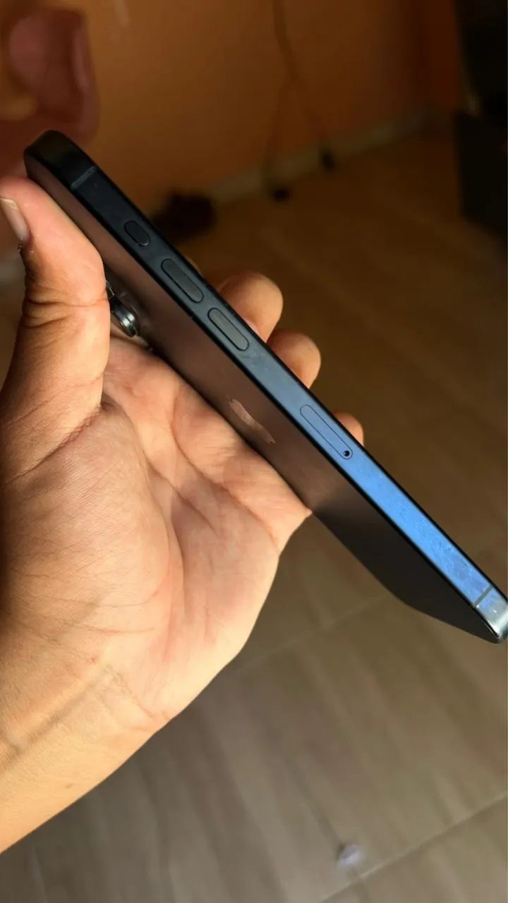 iPhone 15 pro Max - Foto 4