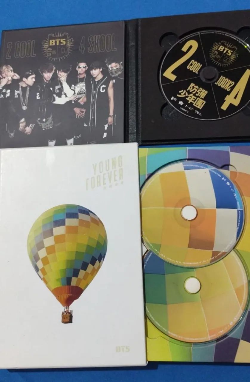 Vendo álbum do bts