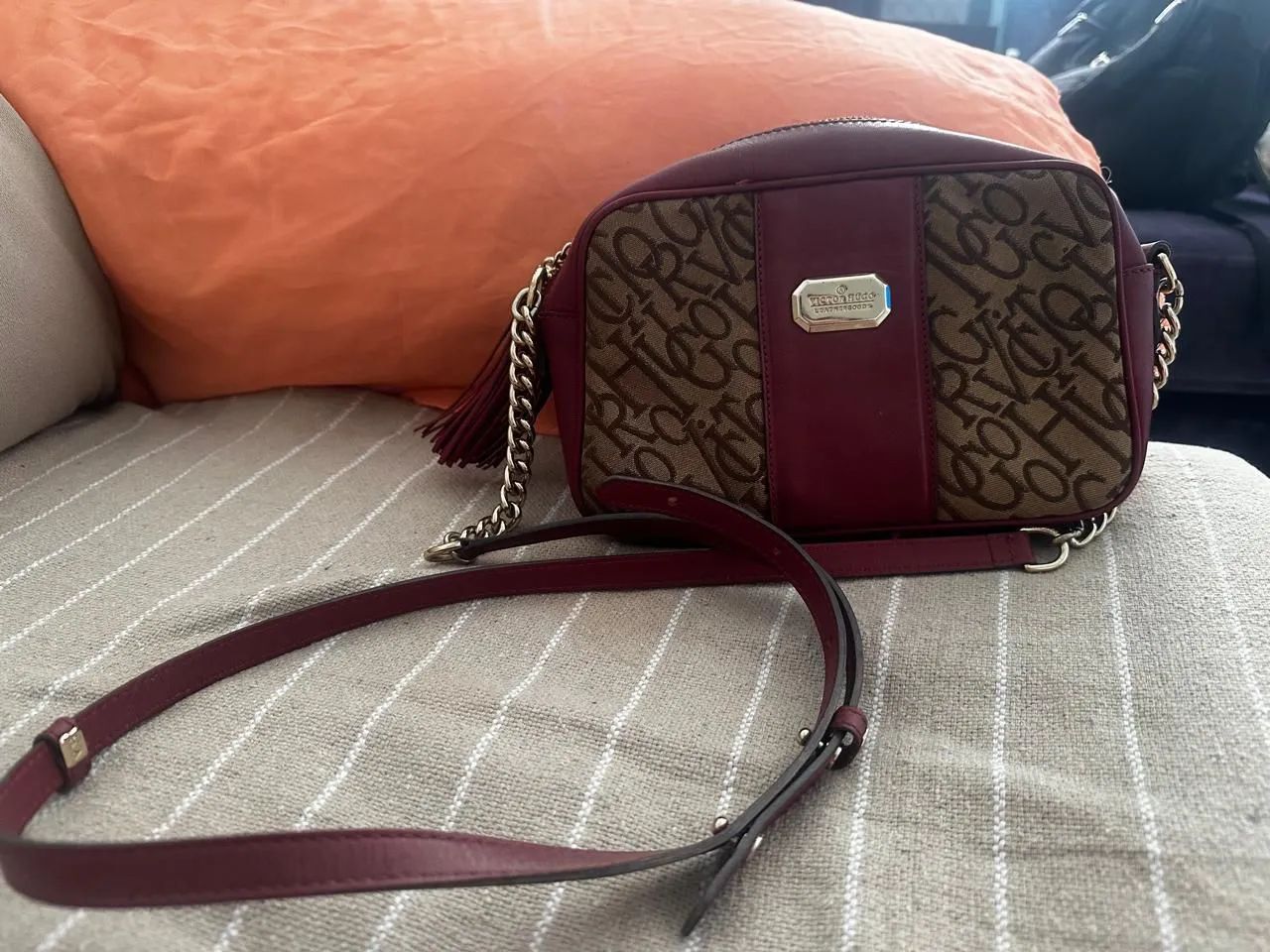 Bolsa da Victor Hugo  - Foto 2
