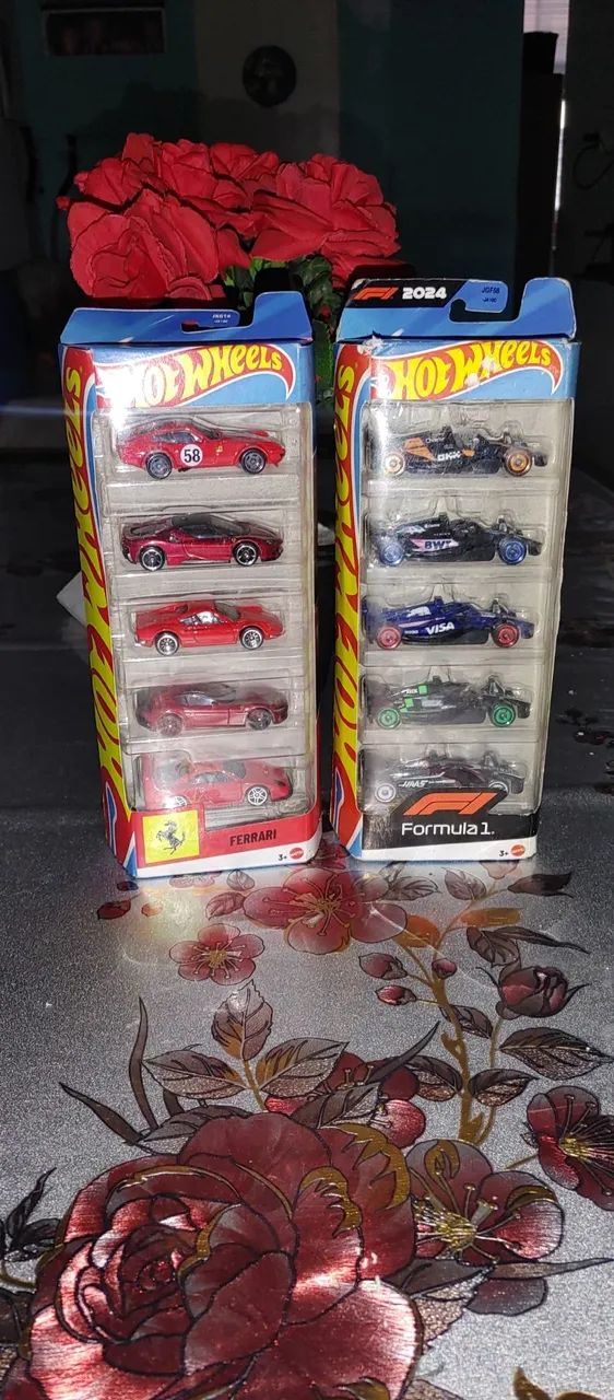 Lote hot wheels 2 peck