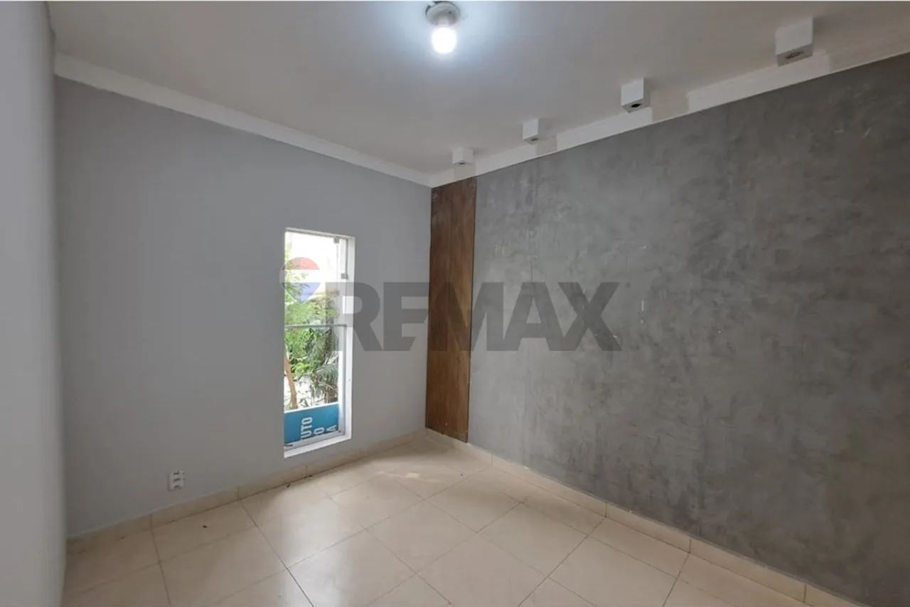 Aluguel: Amplo Imóvel Comercial no Bairro Quilombo | Ideal para Clínicas e Escritórios de  - Foto 3