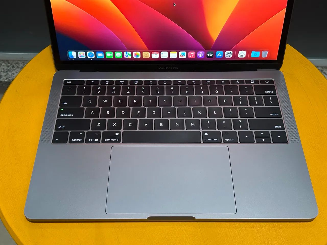 Macbook pro 2017 100% Original  - Foto 2