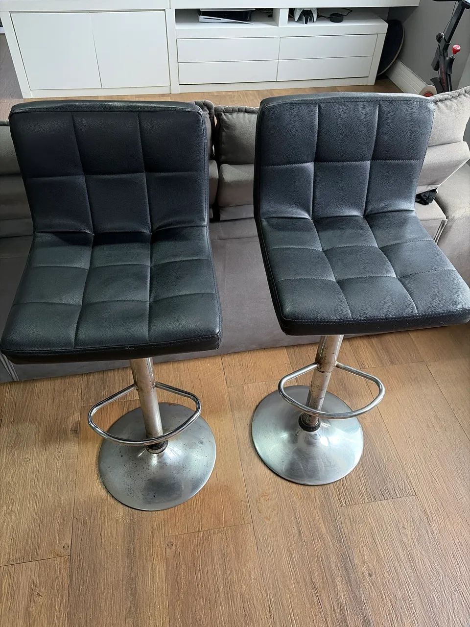 2 Banquetas Gomos
