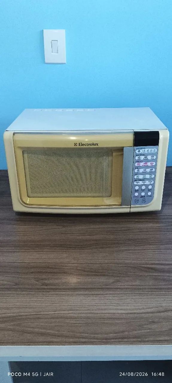 Microondas Eletrolux 23 litros. 110v