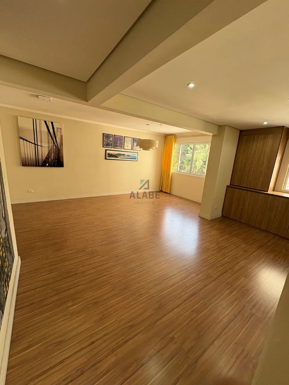 Apartamento para venda em Moema com 2 quartos, sendo 1 suíte, 85m²