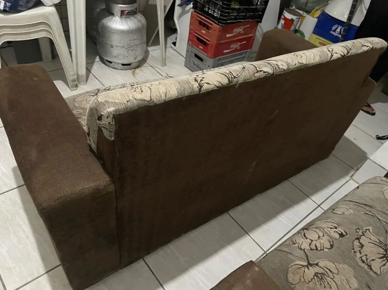 Sofá de 2 lugares e de 3 lugares (obs: os dois por 350)