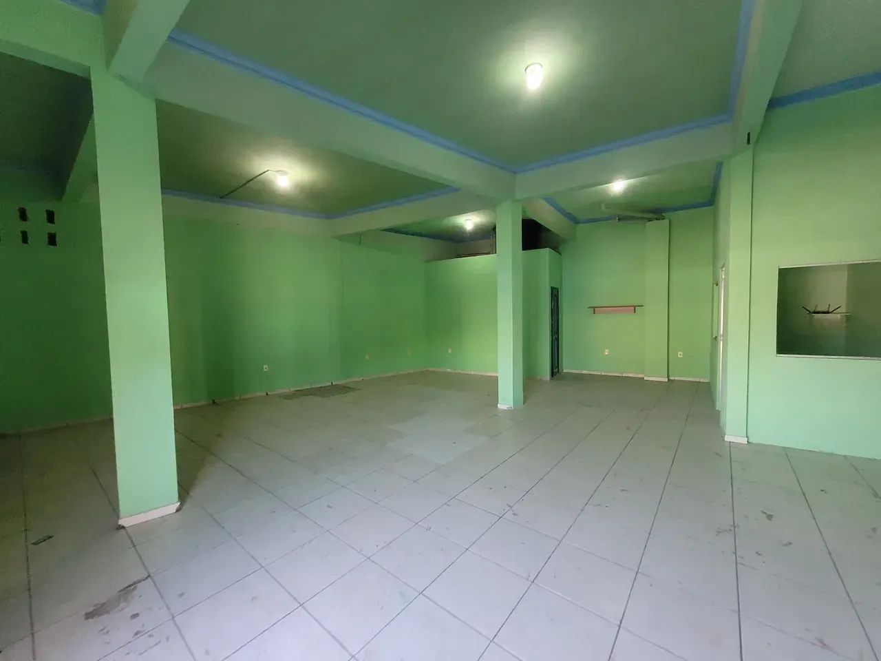 Lene Pegado Vende Prédio Comercial de 2 Andares próximo a Boate Locomotiva - Foto 2