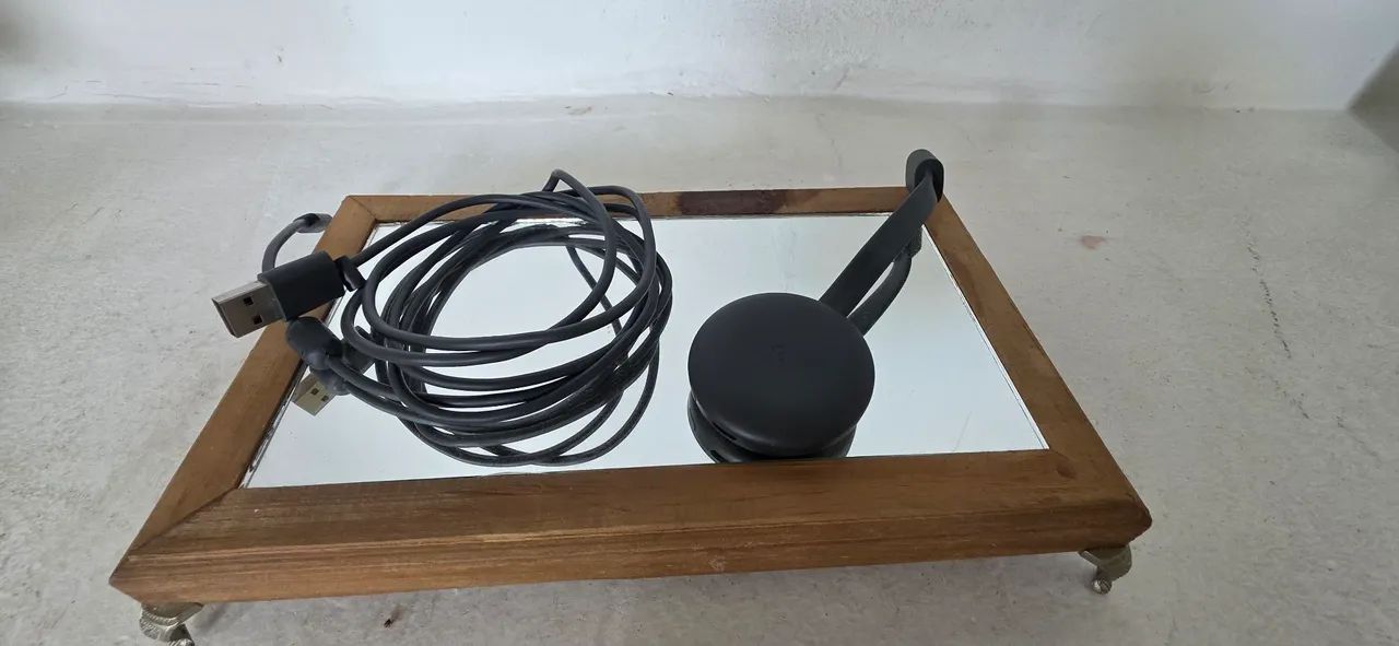 Google Chromecast 3ª Geração - Full HD (Transmita do Celular para a TV) - Foto 3
