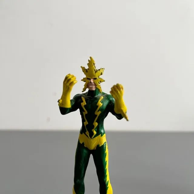 Estátua miniatura Electro - Marvel Figurine - Eaglemoss - Foto 3