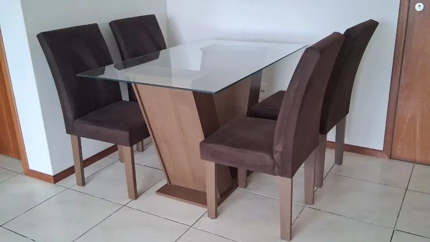 Mesa com 4 cadeiras  - Foto 3