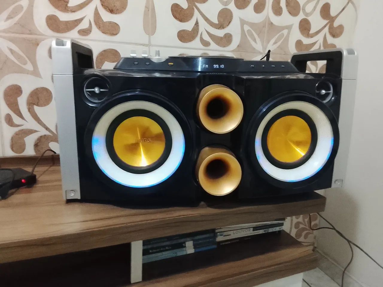 Rádio Philips FWP 2000