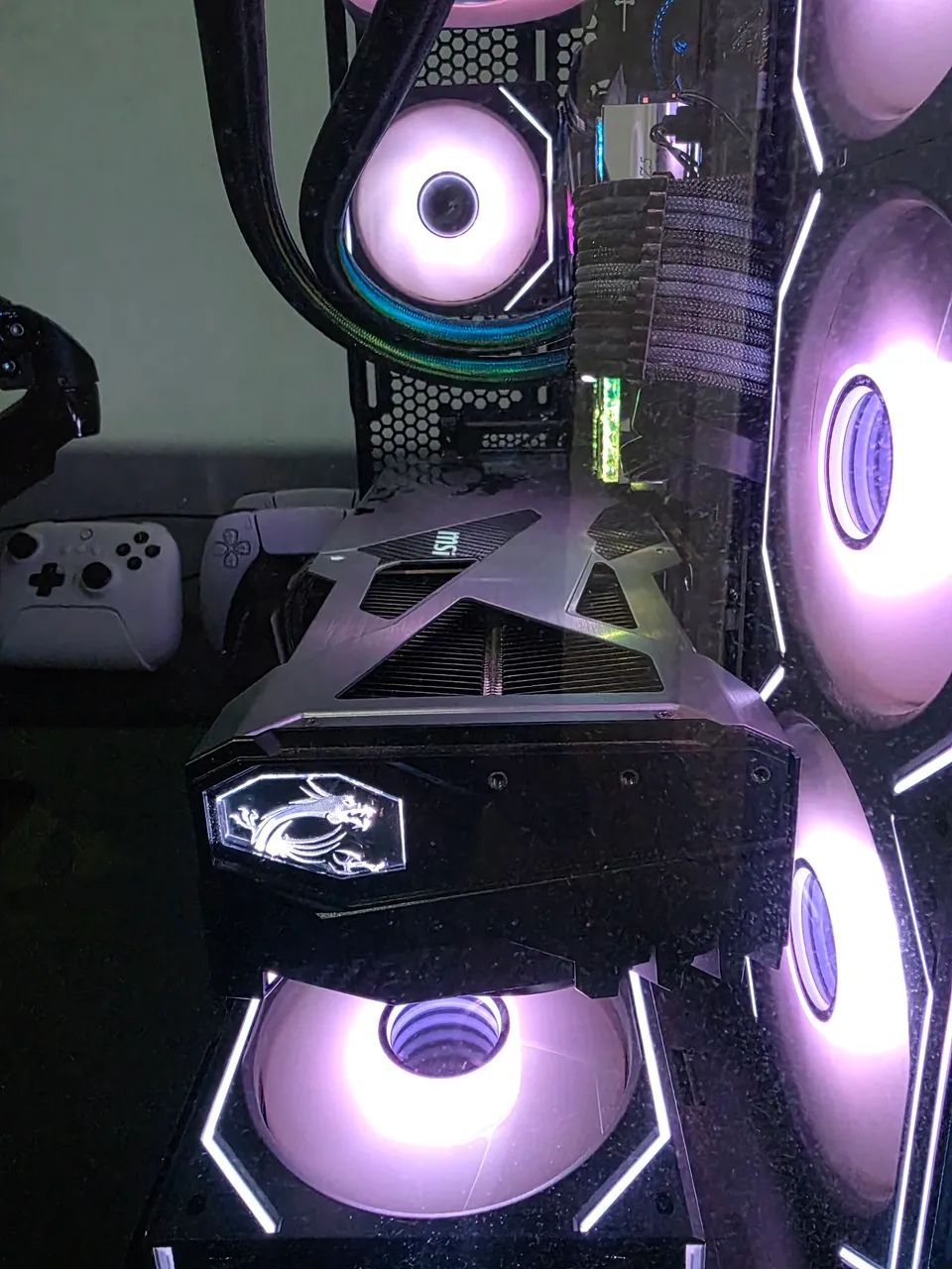 MSI GeForce RTX 5090 32G VANGUARD SOC LAUNCH EDITION - Foto 3