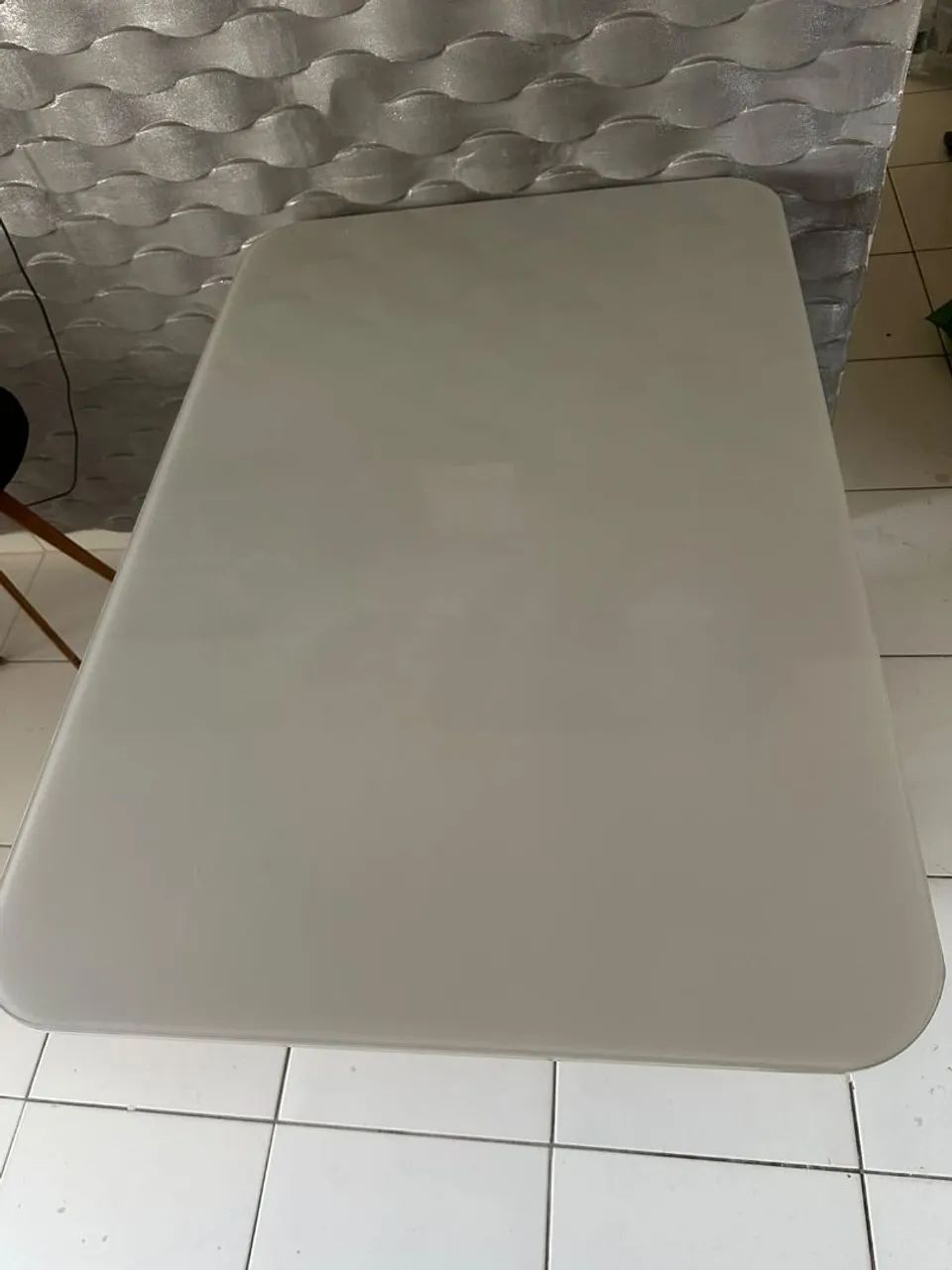MESA DE JANTAR SÓ A MESA ESTA A VENDA. - Foto 4