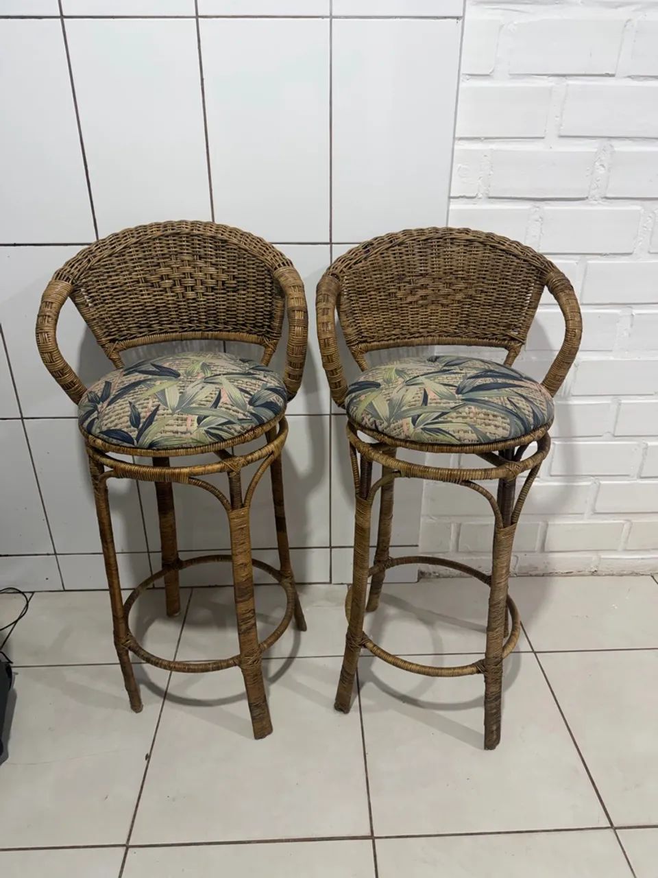Vendo banquetas giratórias  - Foto 2