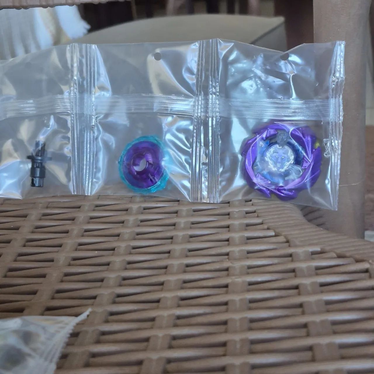 Beyblade X - UX-21 Silver Wolf Nubank 9-70 R - Foto 3