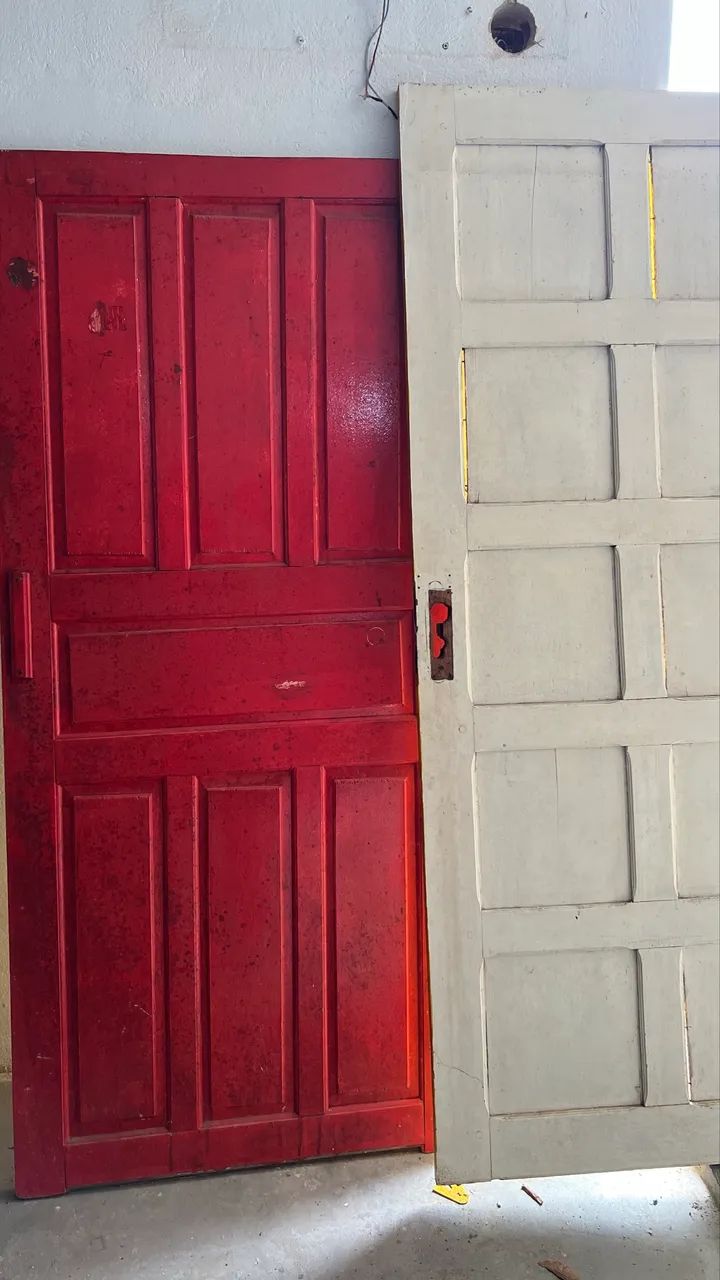 Portas e janelas de madeira de lei - Foto 3