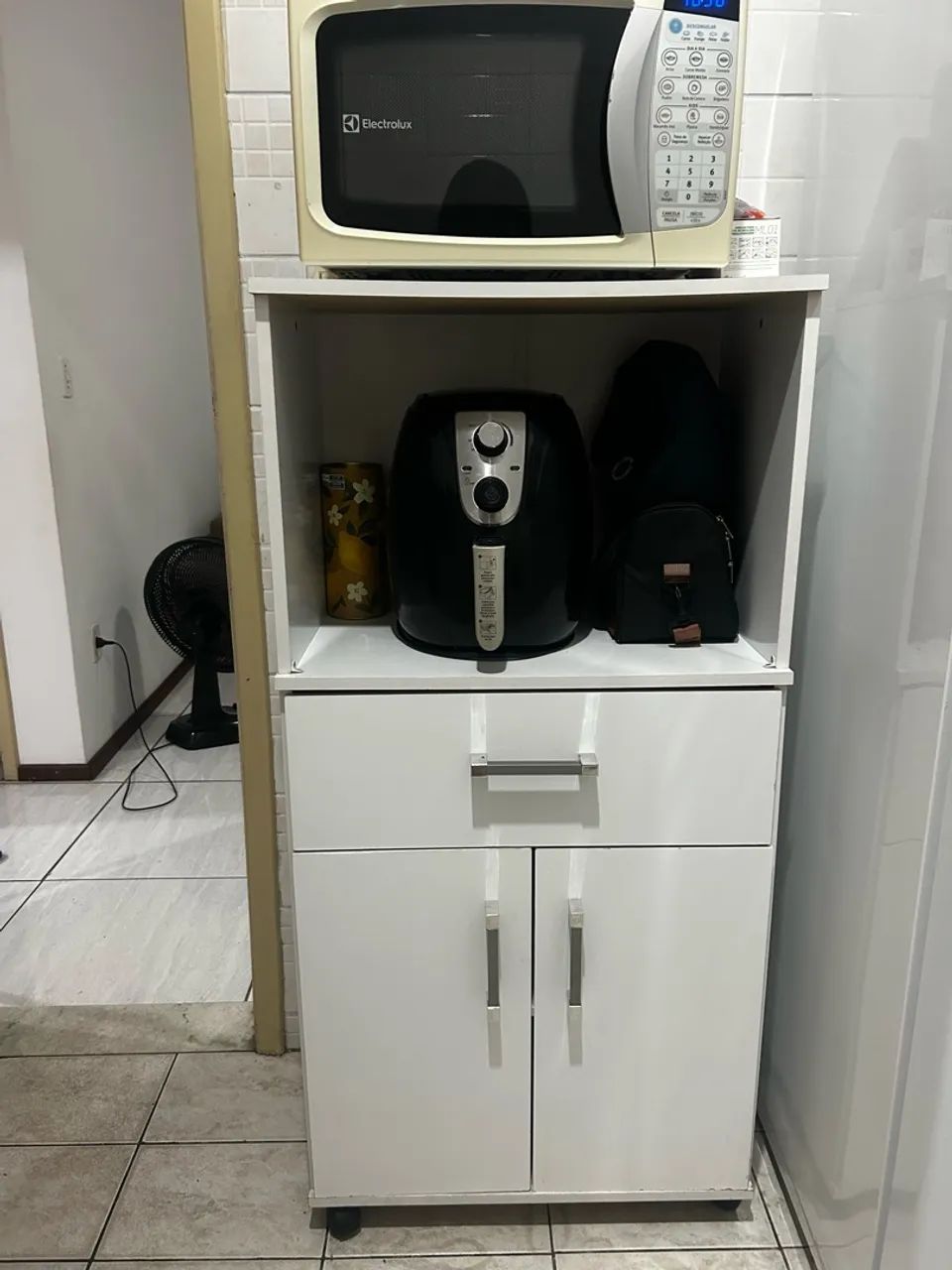 ARMÁRIO DE COZINHA 