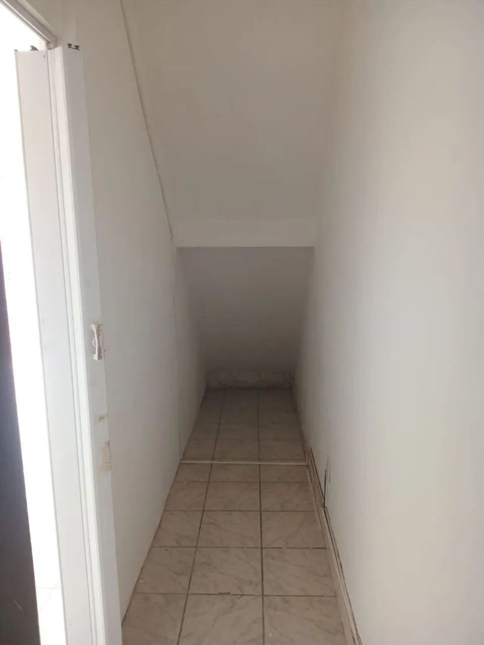 Casa com 1 sala , uma suíte, cozinha e área lavanderia. vn - Foto 3