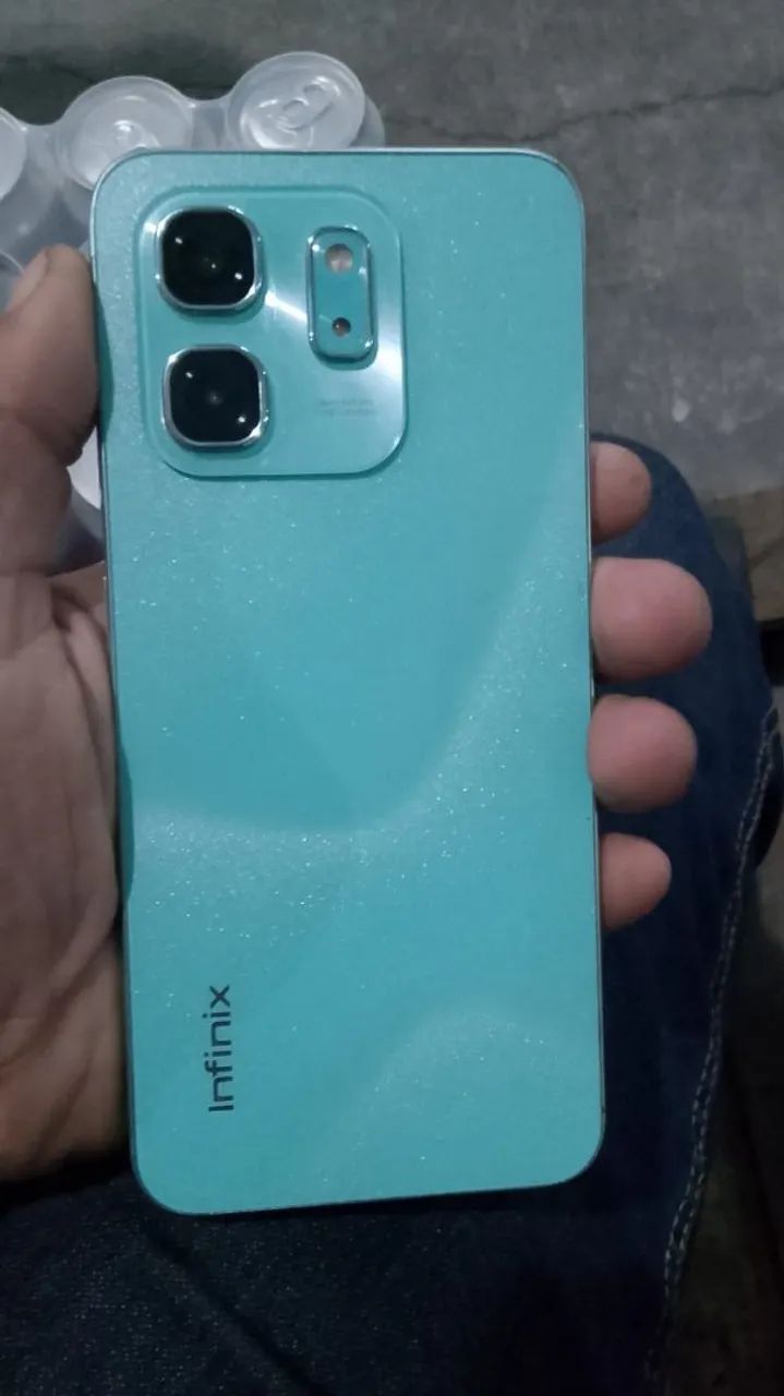 Vende-se infinity hot 50i 256gb vendo é troco 