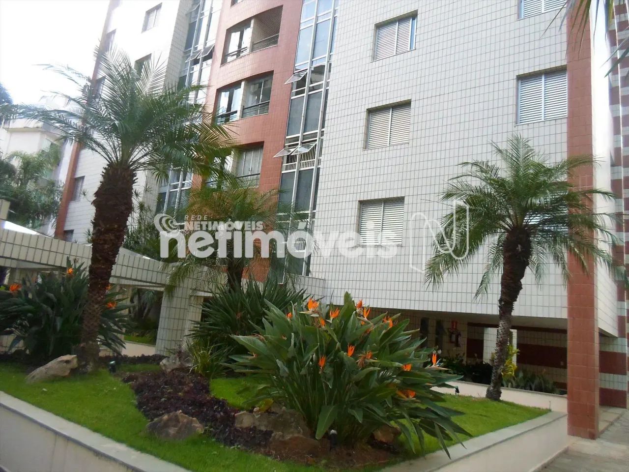Excelente apartamento 03 quartos.