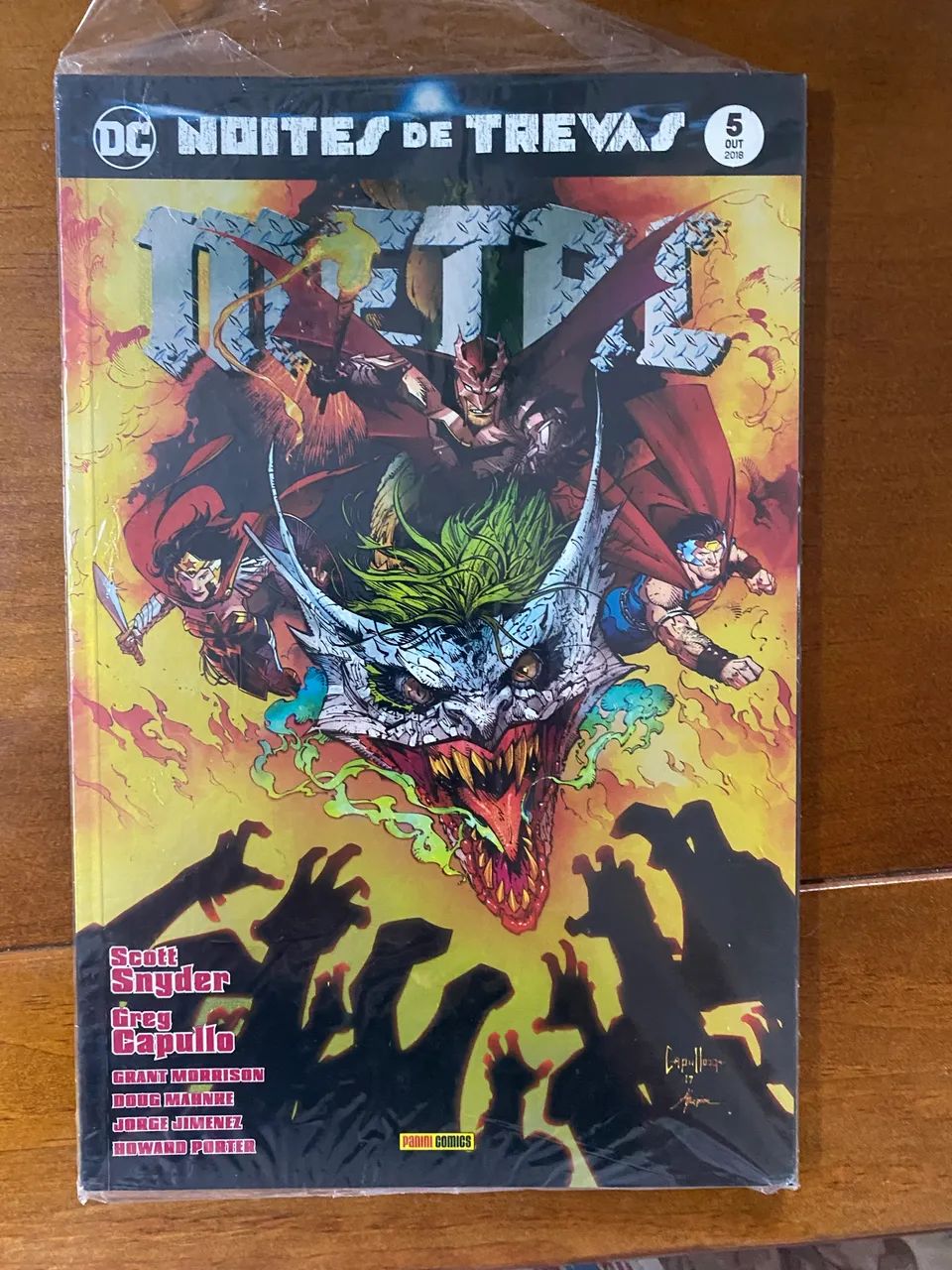 HQ Noite de Trevas - DC Comics - Panini - Coleção completa