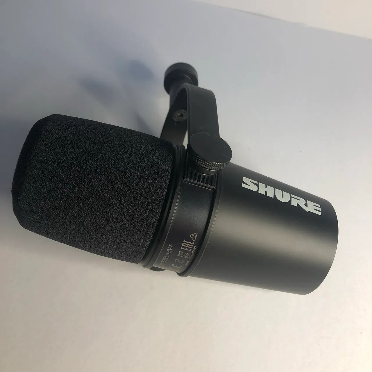 Microfone Condensador Shure MV7 - Foto 3