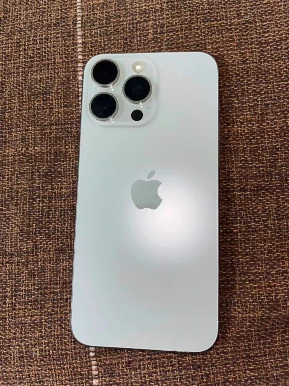 iPhone 15 pro max - Foto 2
