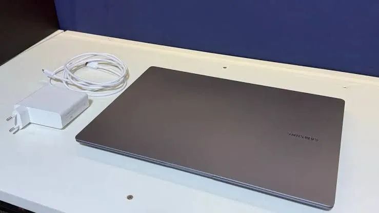 Galaxy Book 4 ultra 9 - Foto 5