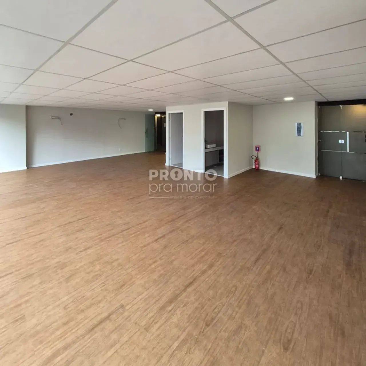 Sala Comercial Unificada com 80m² e 2 Vagas à Venda em Boa Viagem - Foto 4