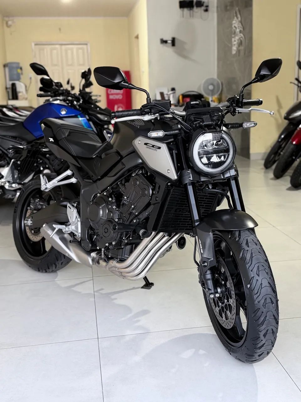 CB 650R  - Foto 3