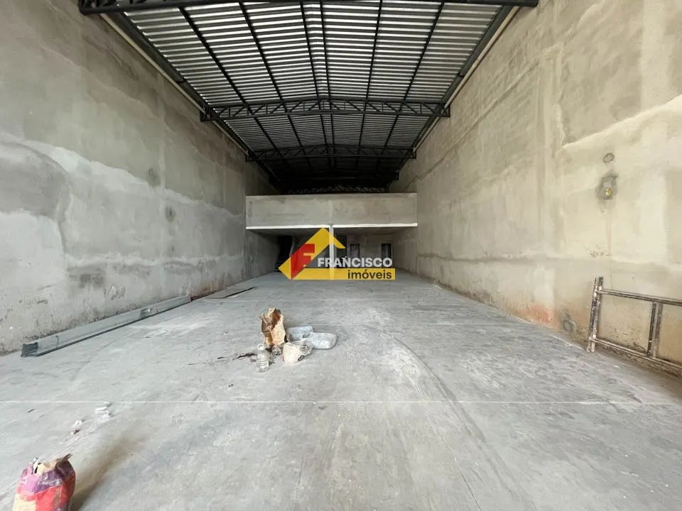 Galpão localizado no bairro Catalão - Foto 2