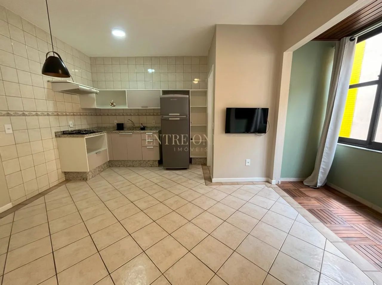 Apartamento de 2 quartos no bairro Jurerê, Florianópolis.
