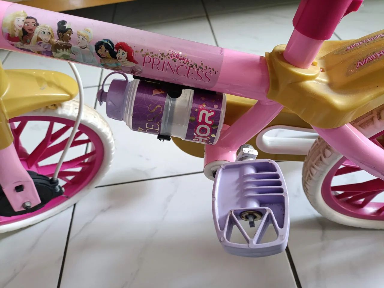 Bicicleta Aro 12 Princesas Disney - Foto 2