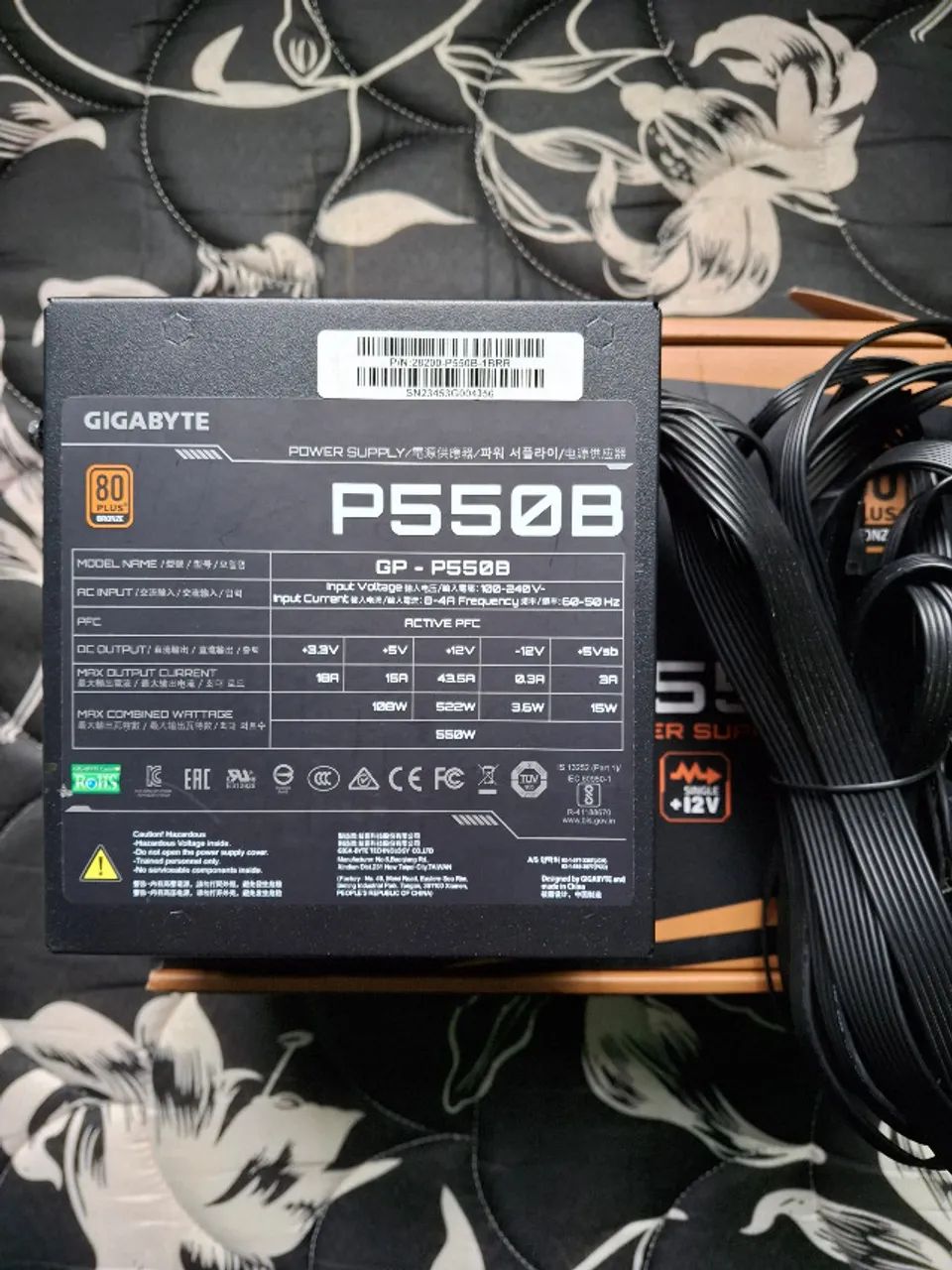 Fonte Gigabyte P550B, 550W, 80 Plus Bronze - Foto 4