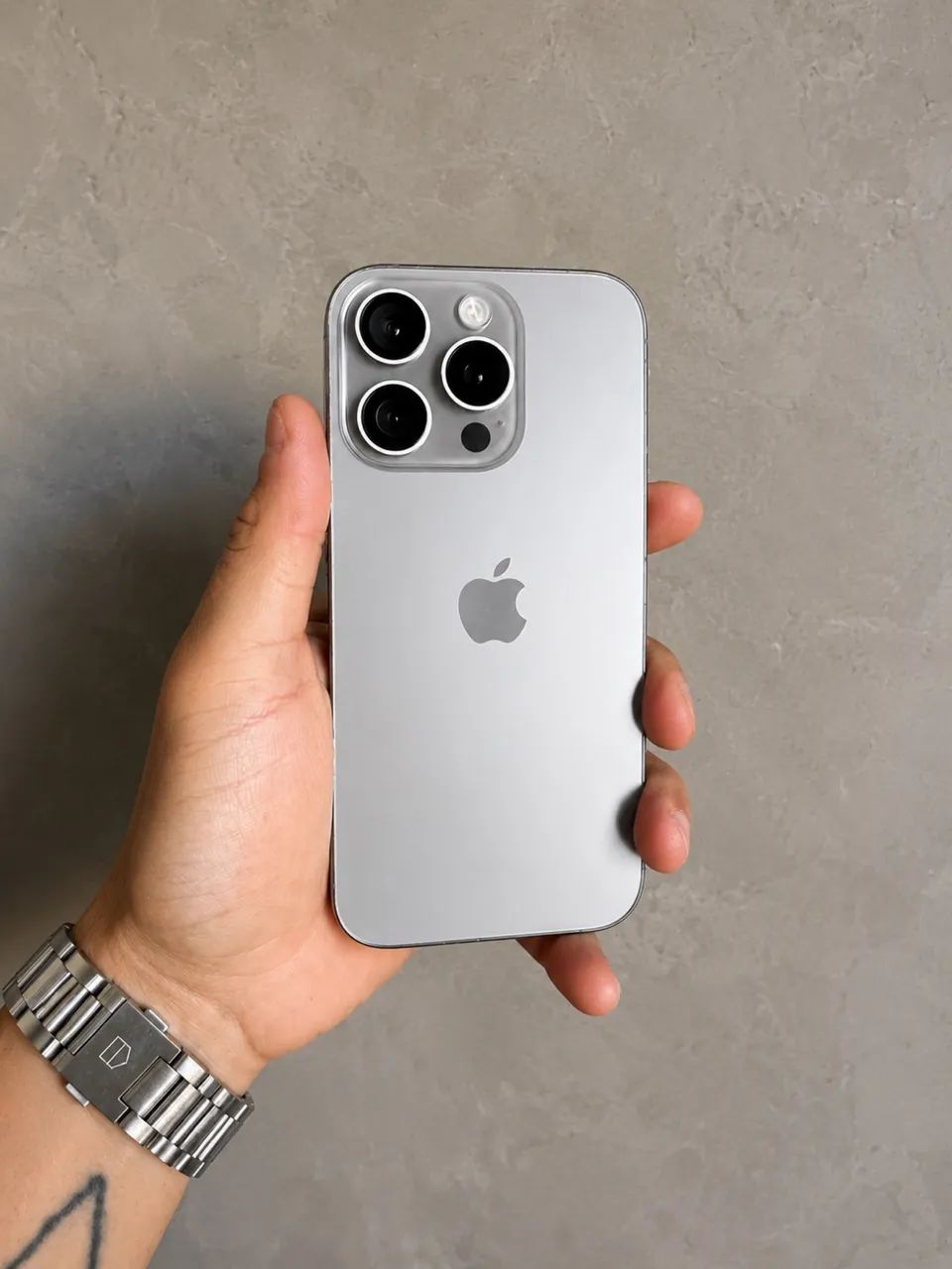 iPhone 16 pro 128gb cinza  - Foto 2